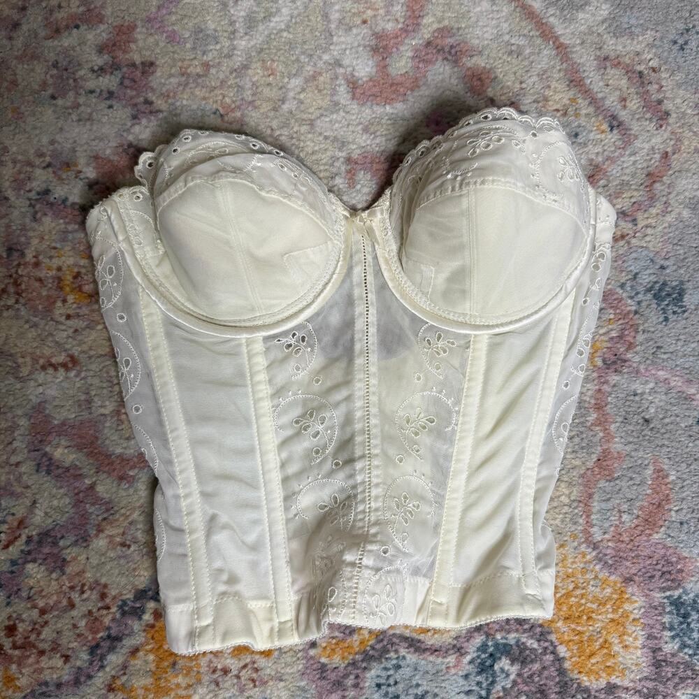 Vintage 80s / 90s coquette white corset top